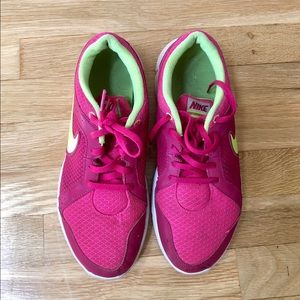nike pink green